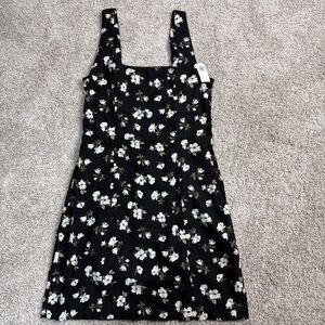 Old Navy Floral Black Linen Mini Dress. NWT. Size Small